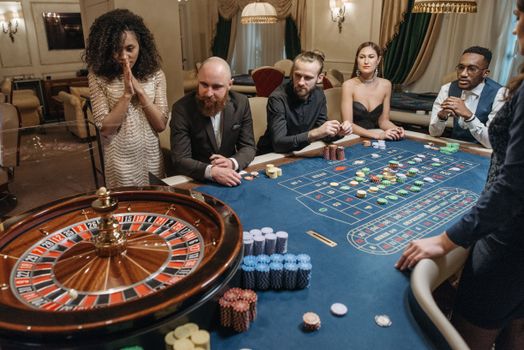 Exploring Live Casino Games: Real-Time Thrills & Authentic Play