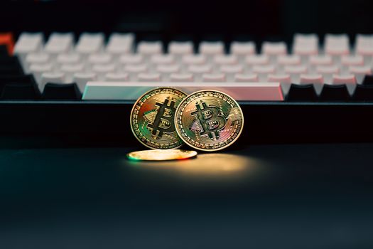 How Cryptocurrency Revolutionizes Online Gambling: Benefits & Challenges